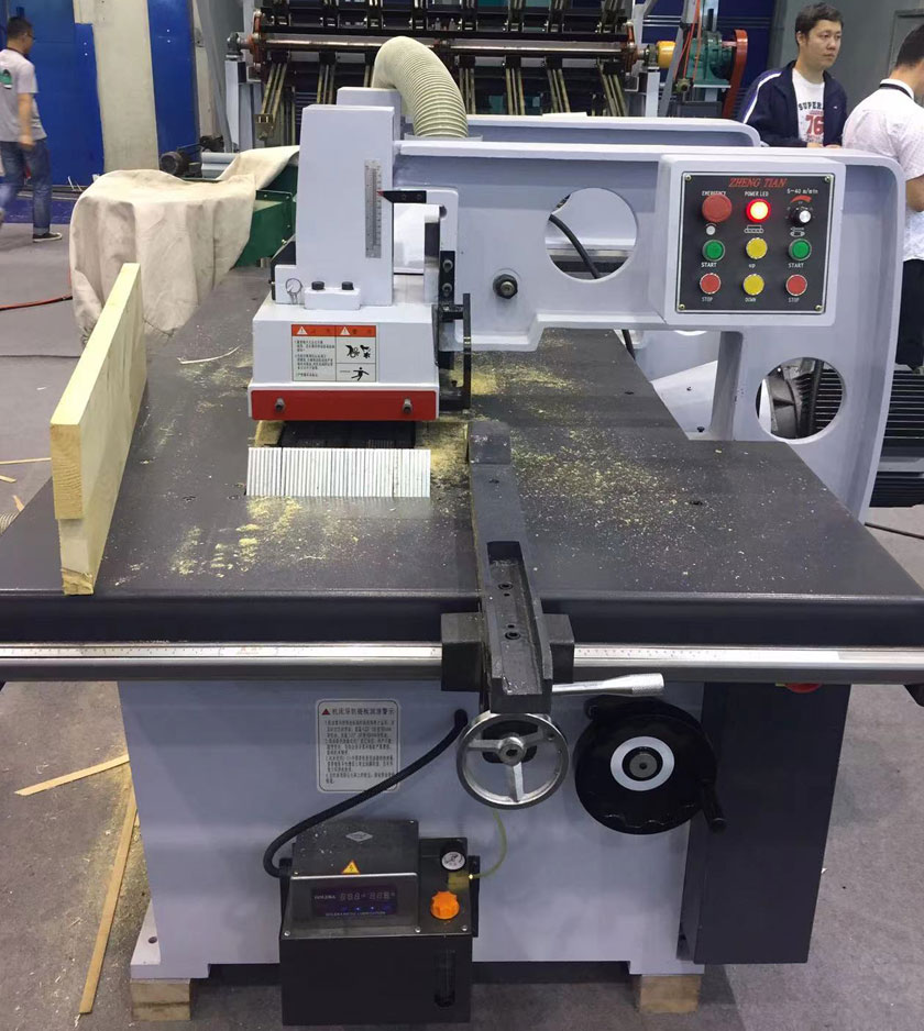 型单片修边纵锯机